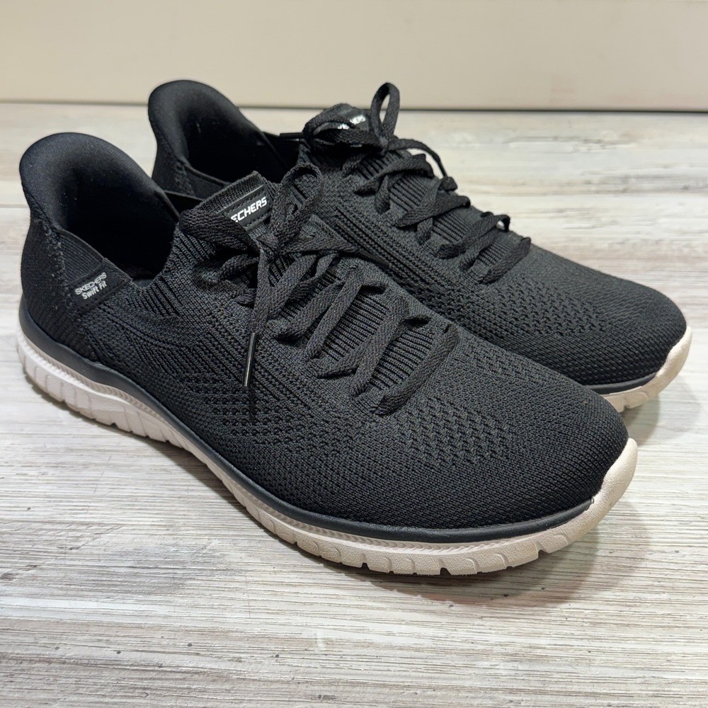 Skechers Womens Size 10 Black Virtue Swift Fit Hands Freeβ Memory Foam Sneakers